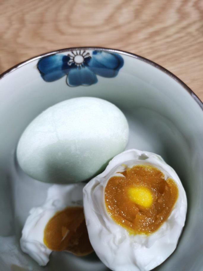 自制流油的咸鸭蛋