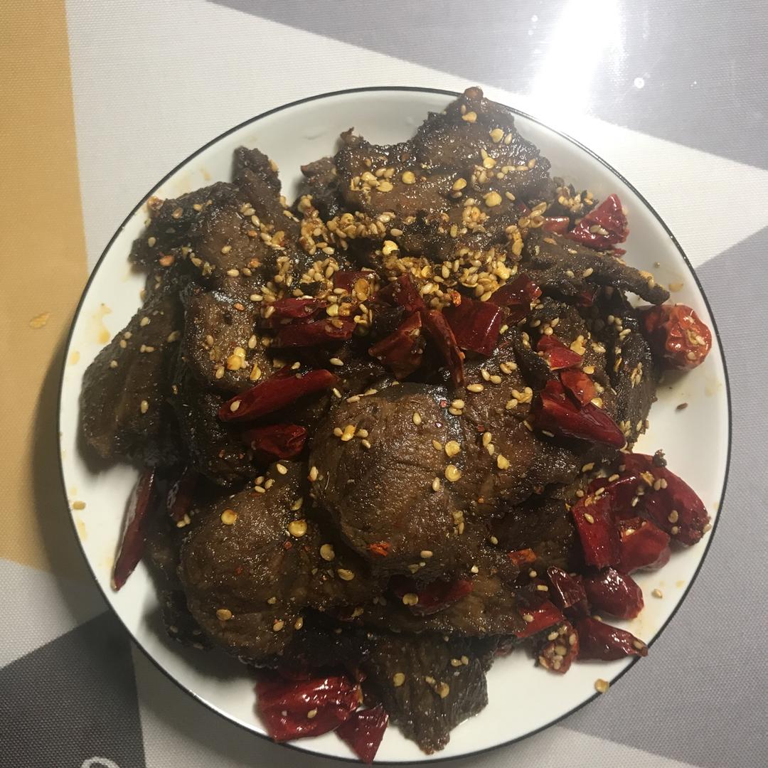 厨师长教你：“香辣牛肉”的自贡做法，看的口水直流