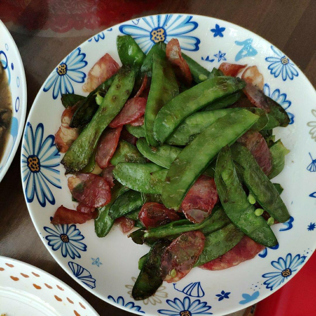 荷兰豆炒腊肠