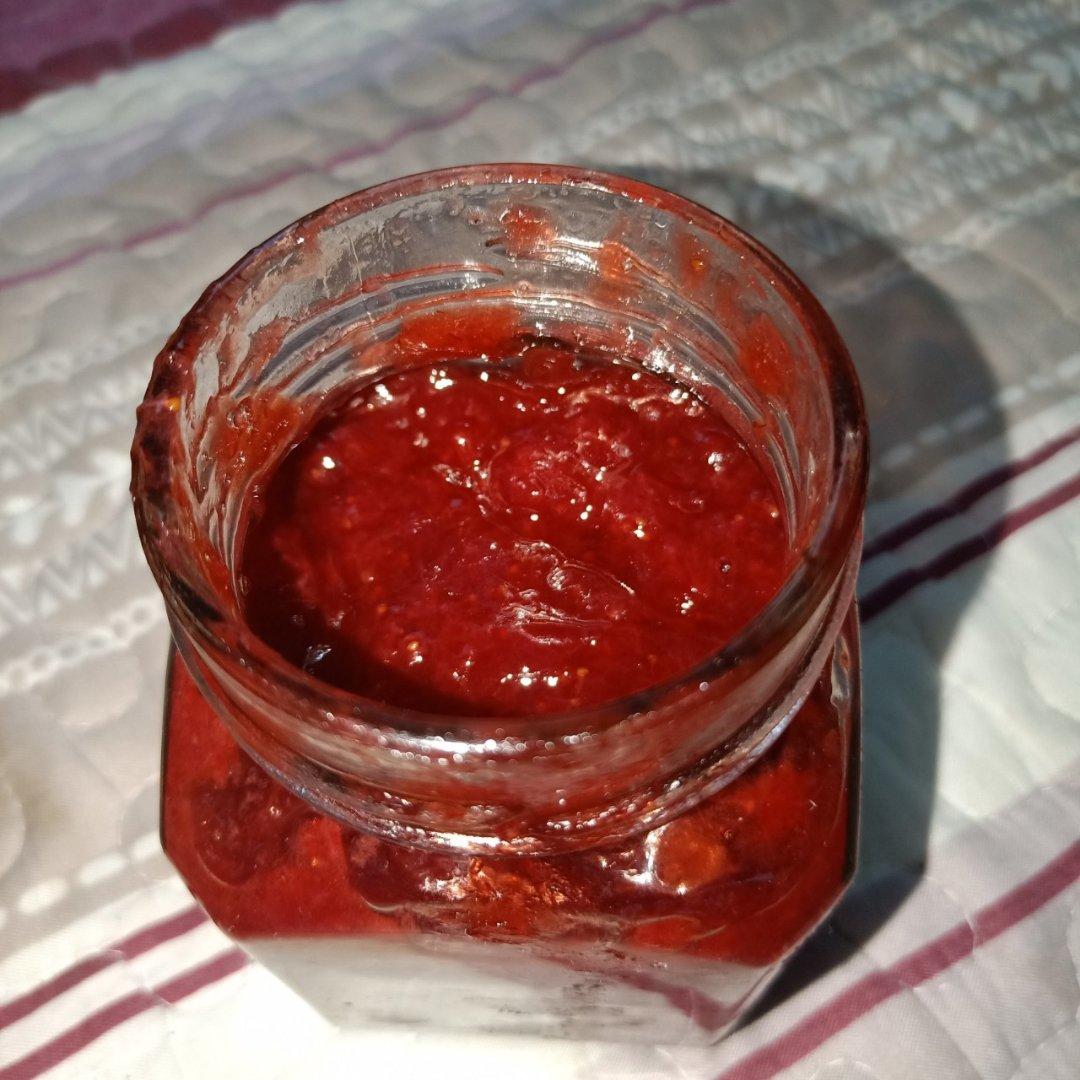 自制草莓酱（孩子爱吃的不得了）