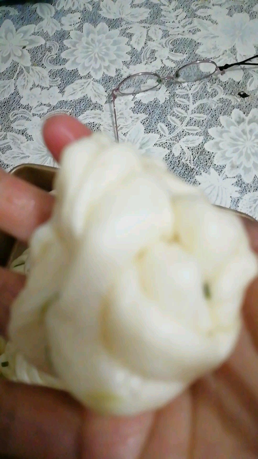 葱油花卷 Steamed Roll