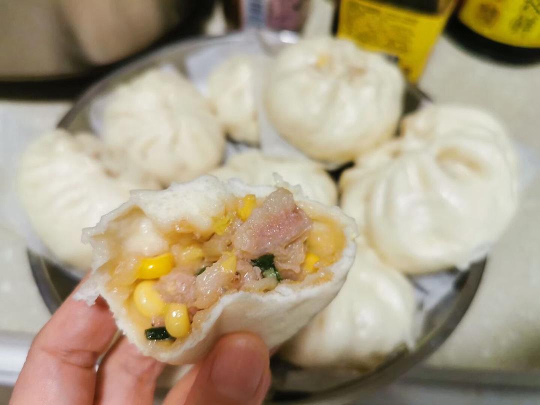 老公直呼好吃的肉菜包子