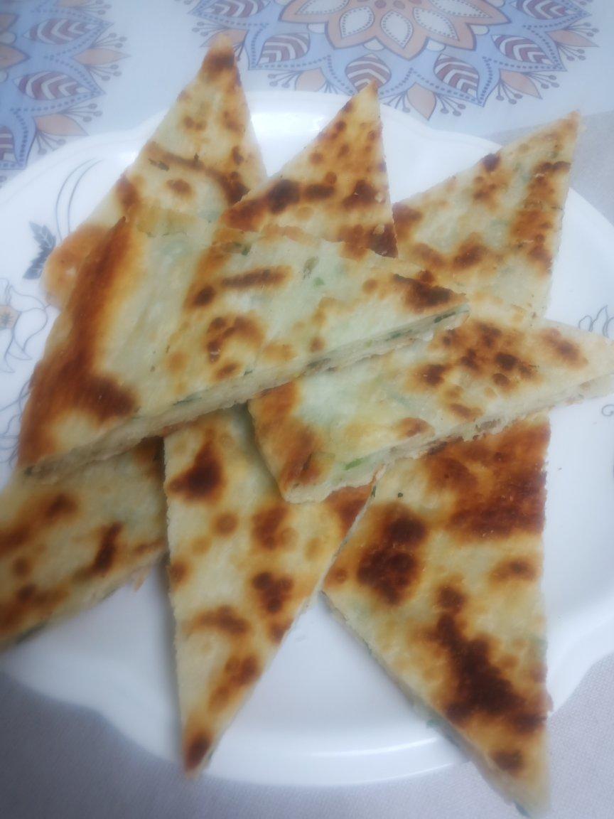做法简单的 葱香千层饼