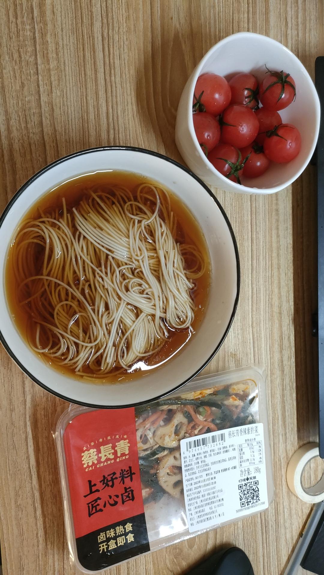 早餐来一碗清汤面，色香味俱全！