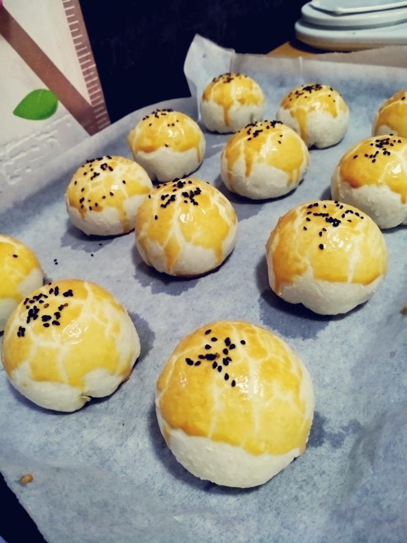 蛋黄酥