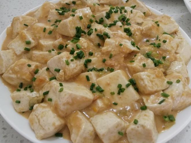 蛋黄炖豆腐的做法
