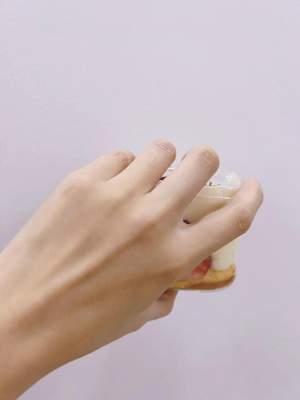 冬日限定甜品🍰草莓盒子蛋糕&草莓鲜牛乳