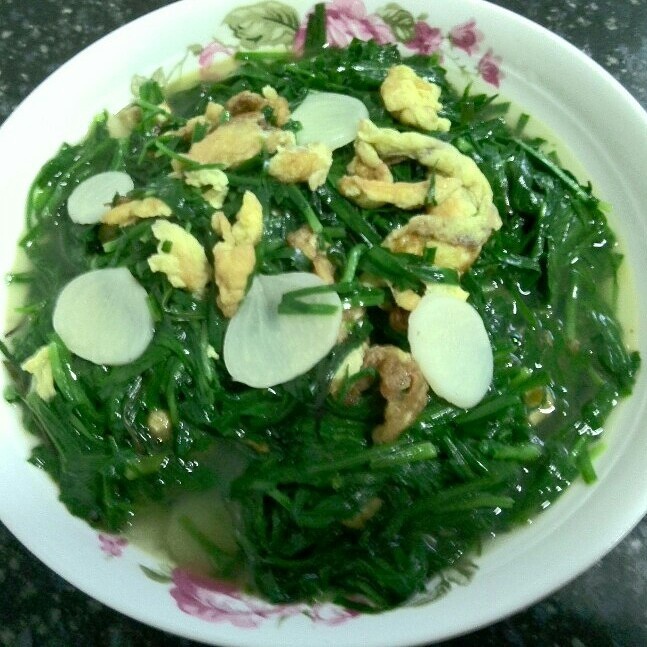 晚餐……配一碗绿豆粥，神仙的日子