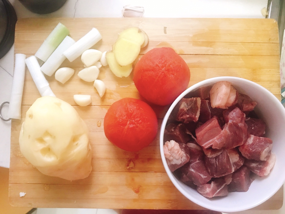 番茄土豆炖牛肉-减脂版的做法 步骤2