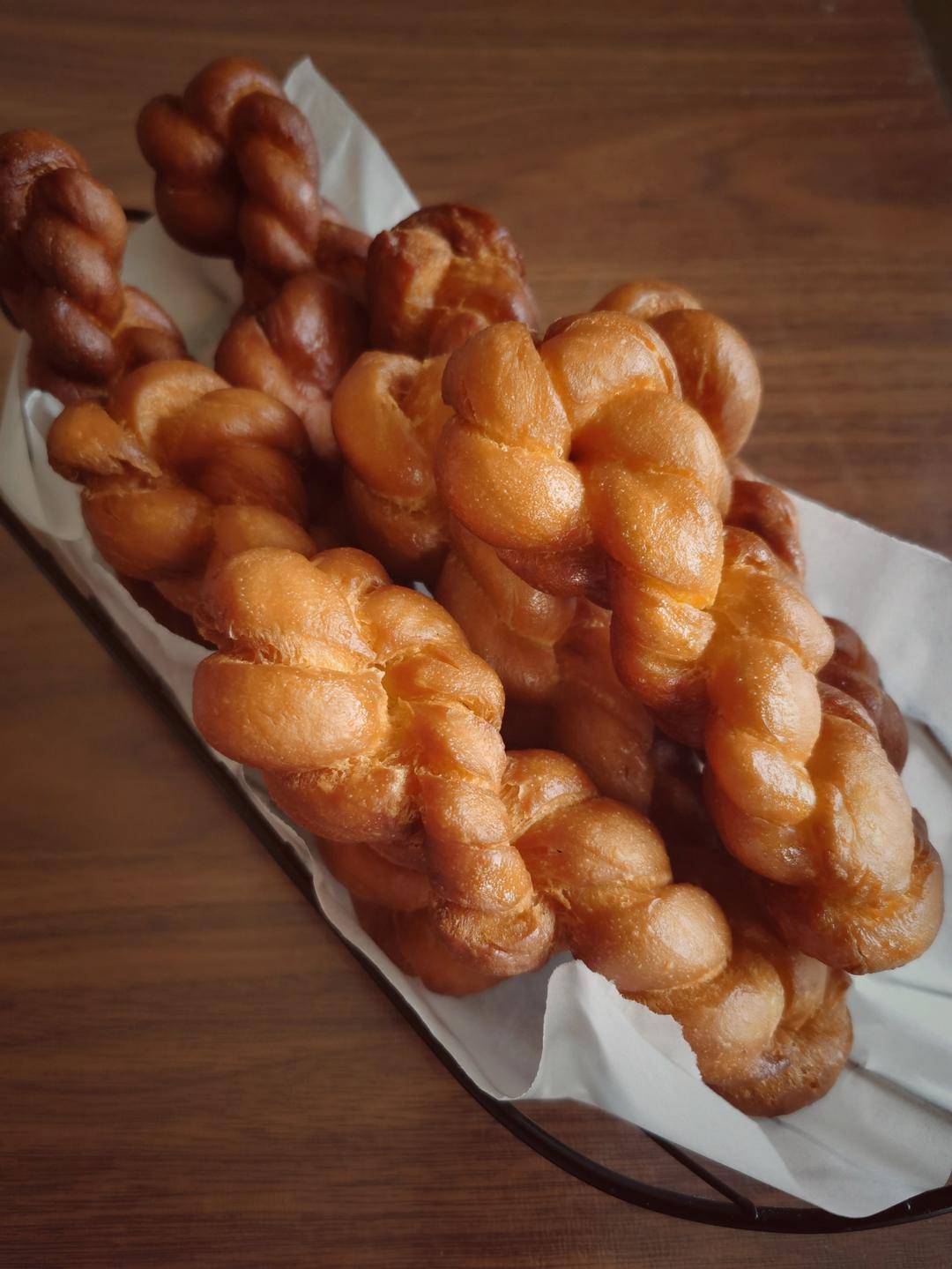 松软鲜香的牛奶蜂蜜麻花，放几天也不硬！