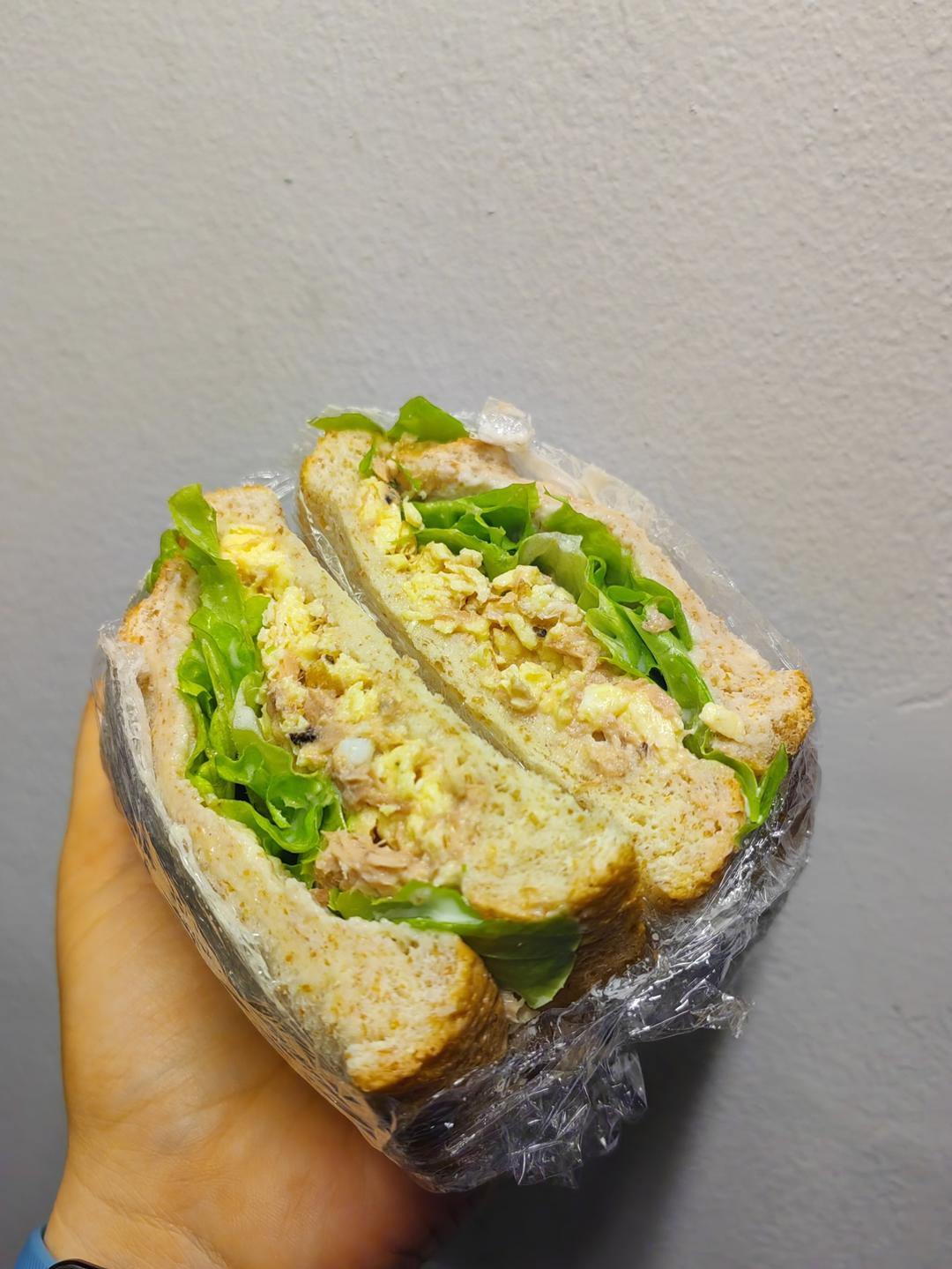 金枪鱼三明治🥪