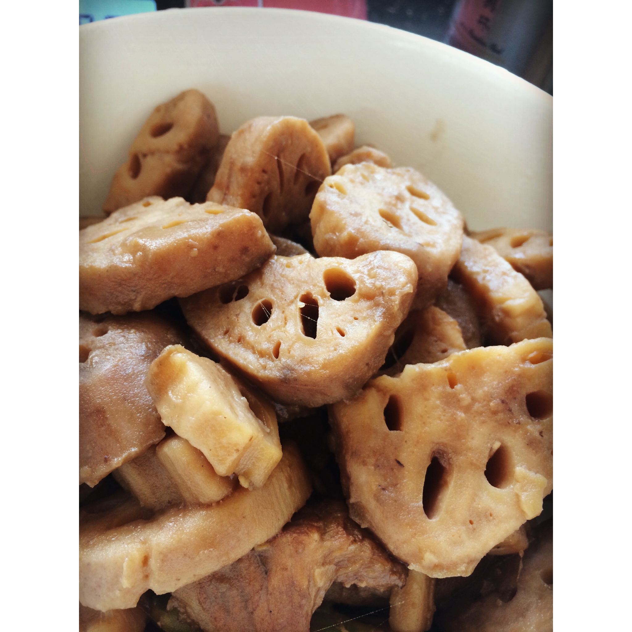 腩肉焖莲藕