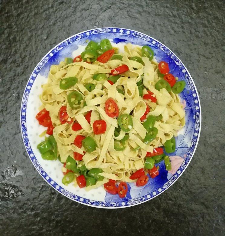 尖椒豆腐皮