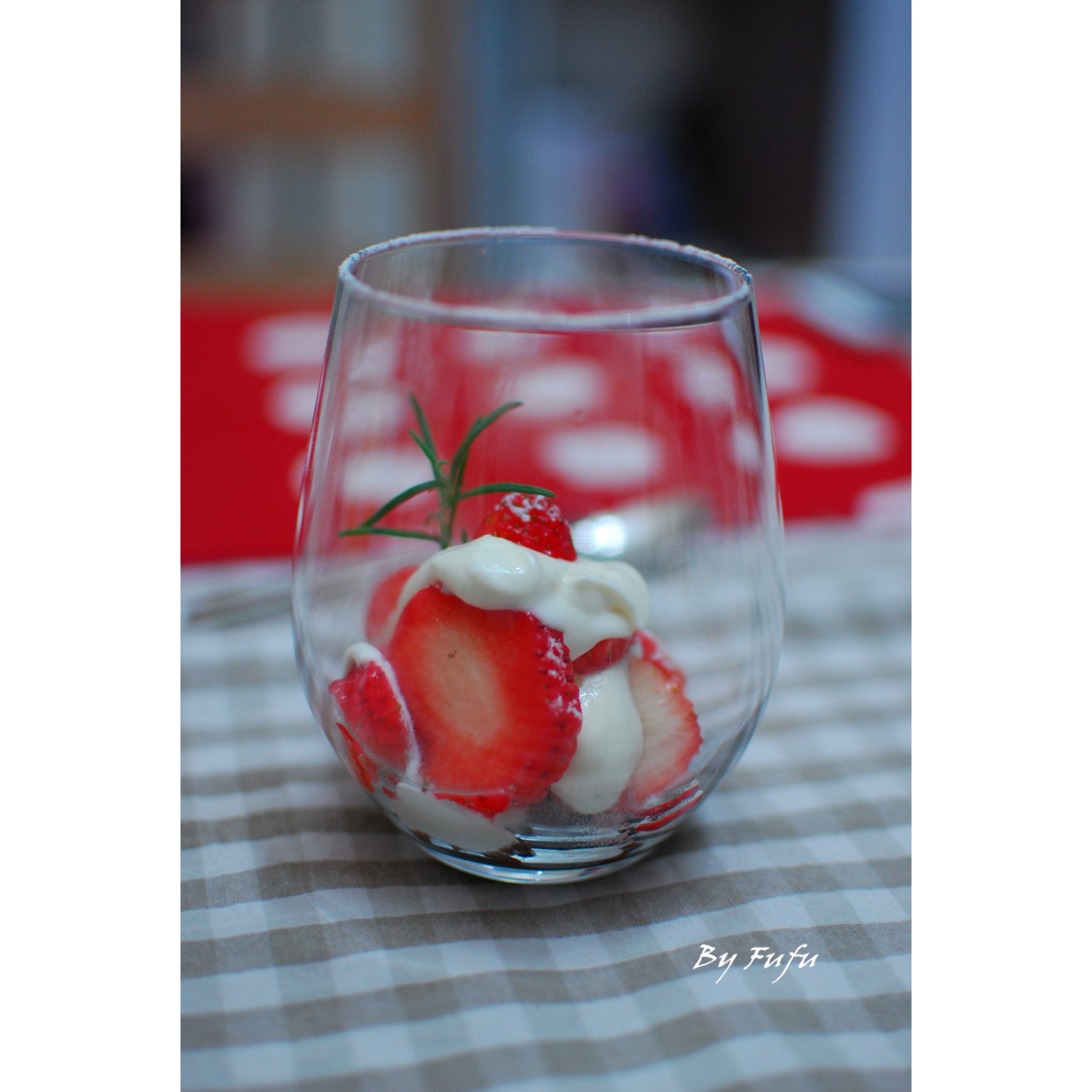 椰奶酒香草莓芝士杯（超快手呱呱杯）