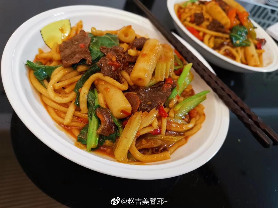秒杀专卖店de秘制私厨「新疆炒米粉」