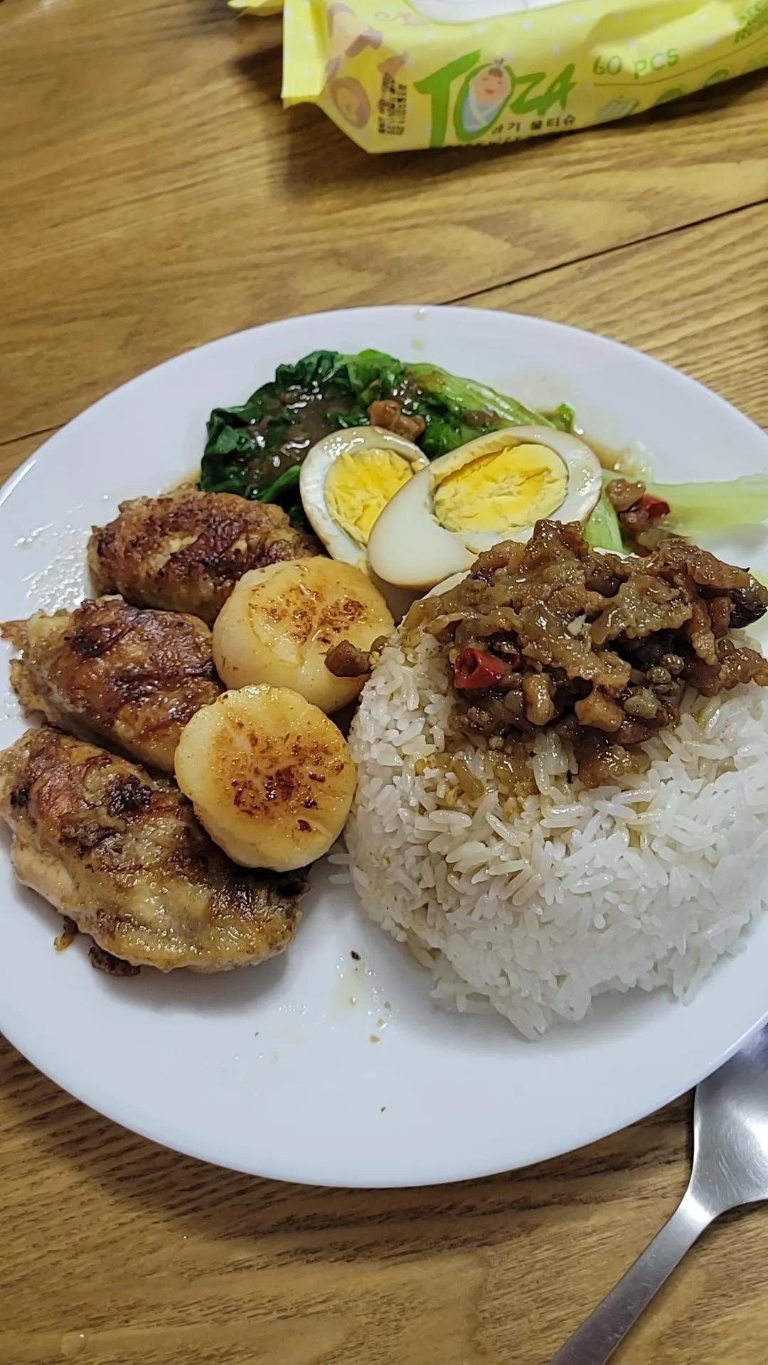 好吃到停不下来的卤肉饭