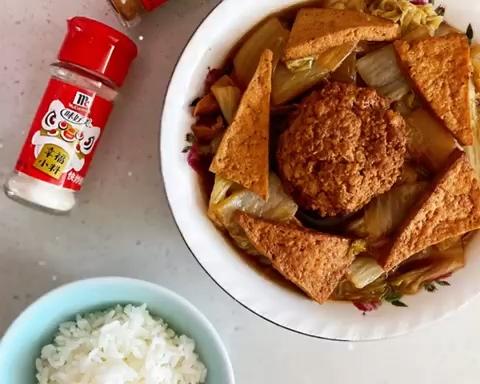 『🥬花吃白菜🥬』有啥放啥的家常白菜一锅炖的做法