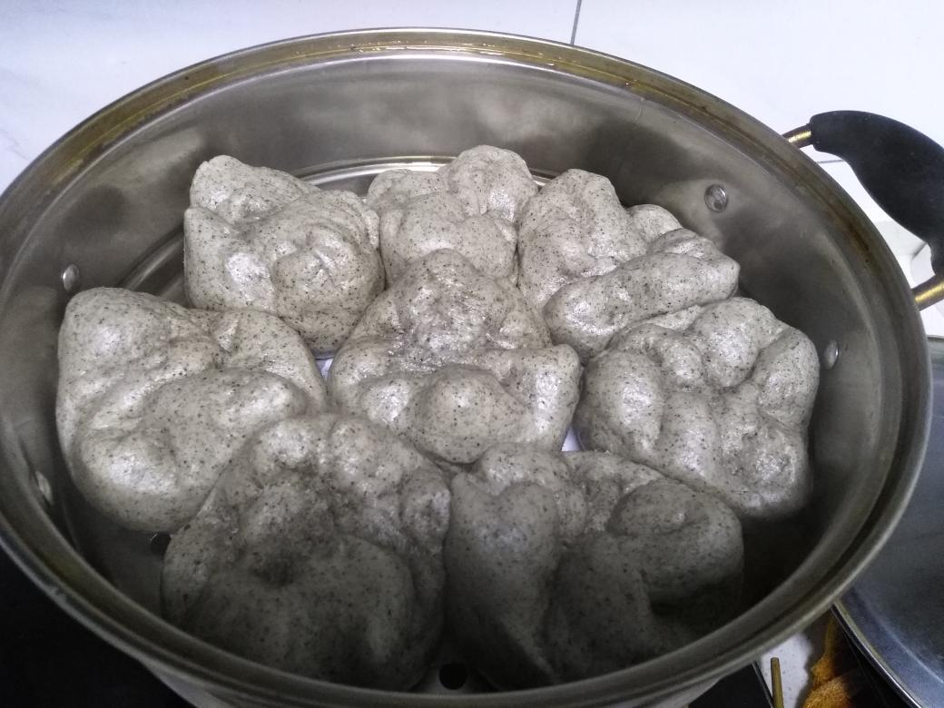 ♨️黑芝麻开花馒头
