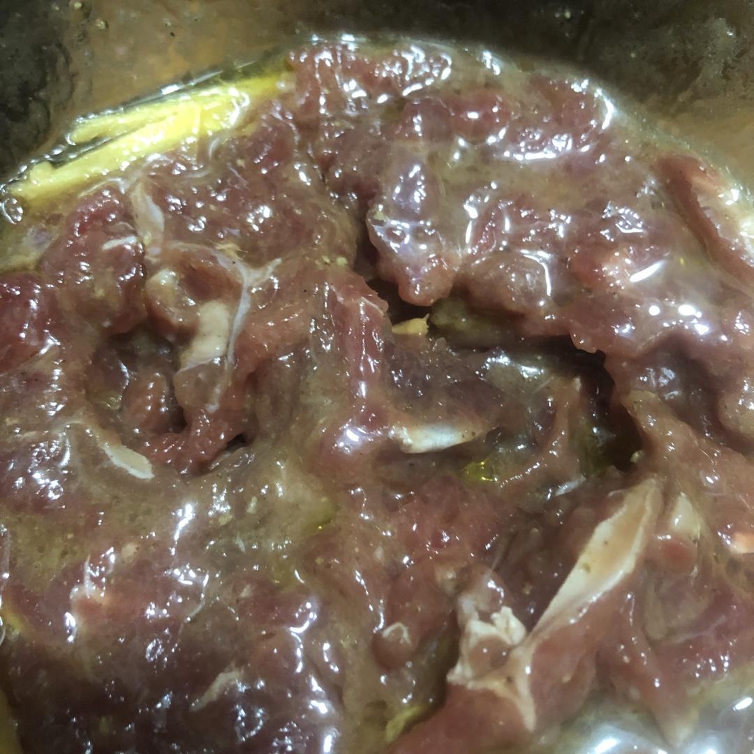 火锅涮牛肉➕烧烤牛肉