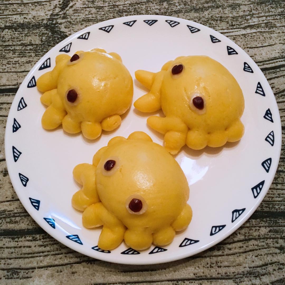 懒猫vicky做的螃蟹馒头