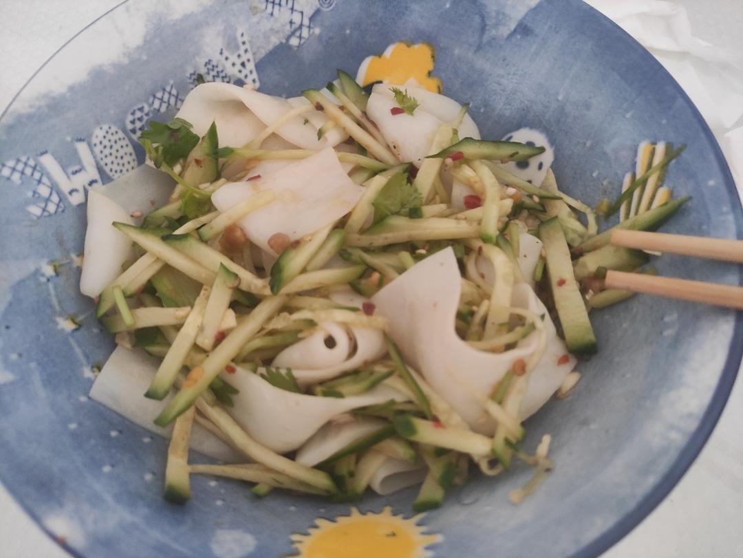 闲着没事分享一下我的减脂餐万一瘦了呢