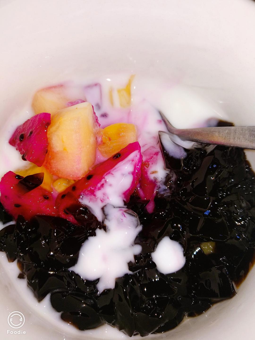 火龙果凤梨水果捞