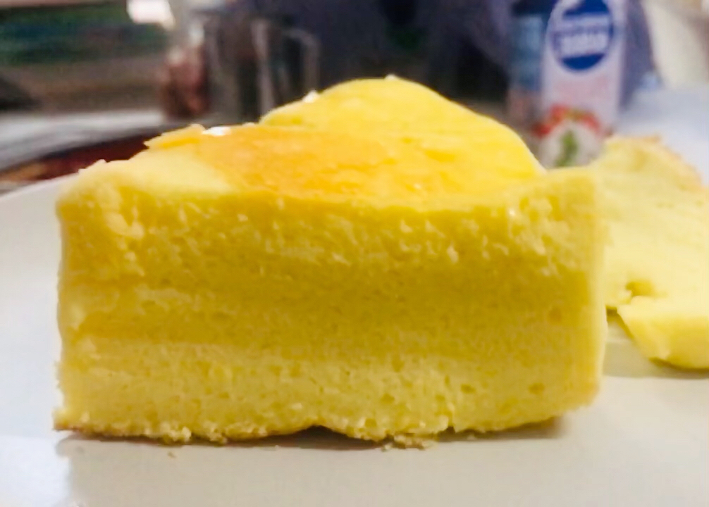 8寸酸奶蛋糕（轻乳酪蛋糕的口感～）的做法