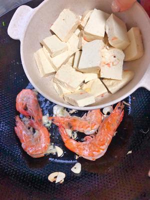 减脂补钙西红柿大虾油菜豆腐汤的做法 步骤5