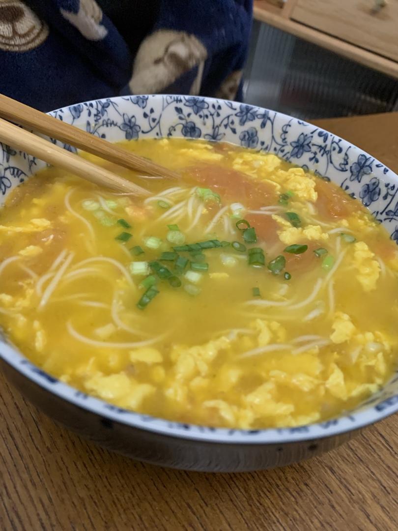 恨不得抱着锅舔的番茄鸡蛋面