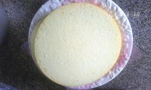 花朵椰香芒果慕斯蛋糕6寸的做法 步骤2