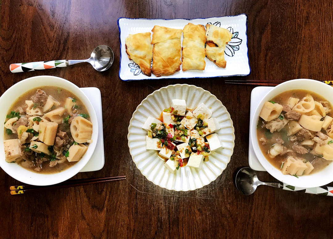 杂豆牛肉胡萝卜炖藕汤【健康一锅端】