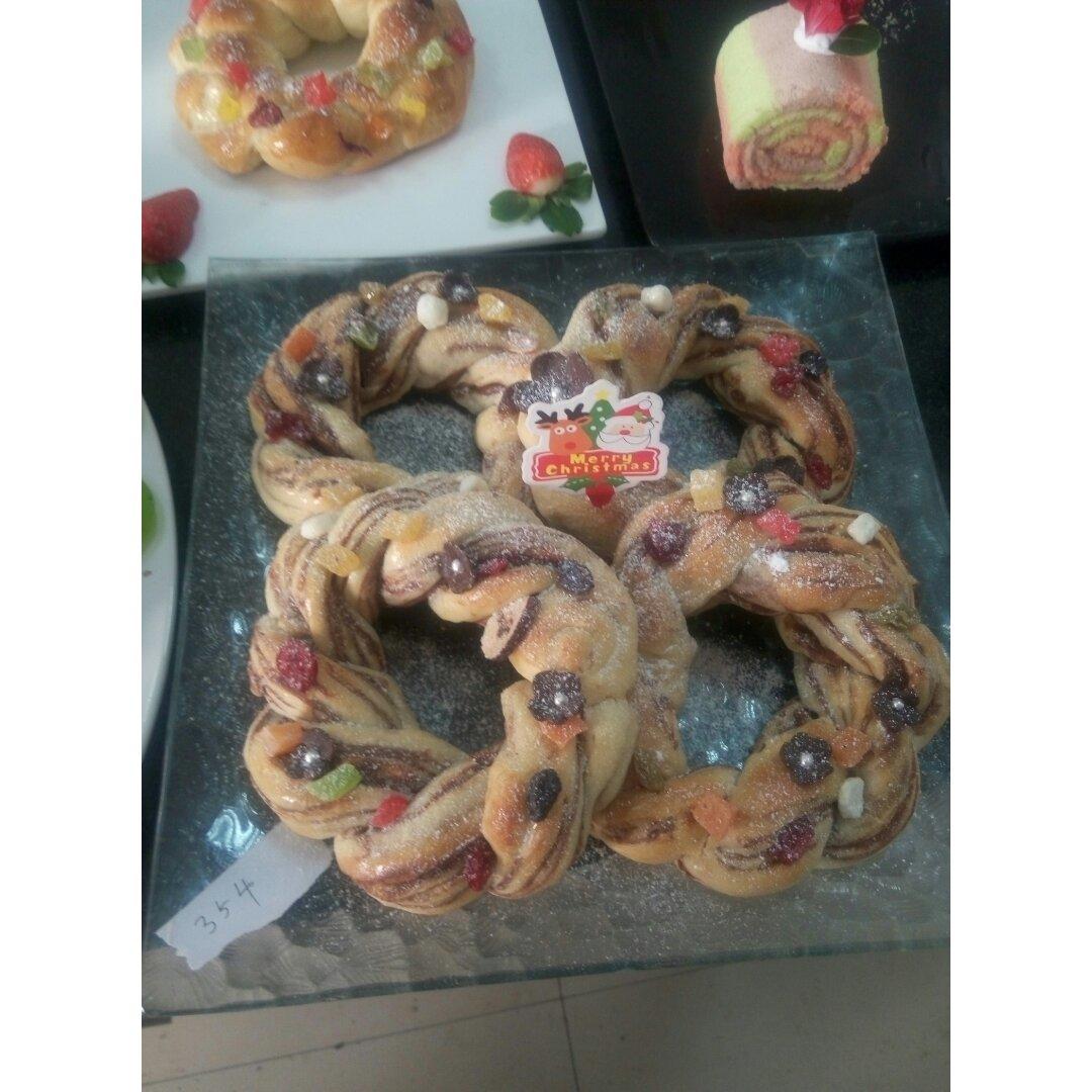 【浓浓圣诞味】珍宝肉桂花环面包