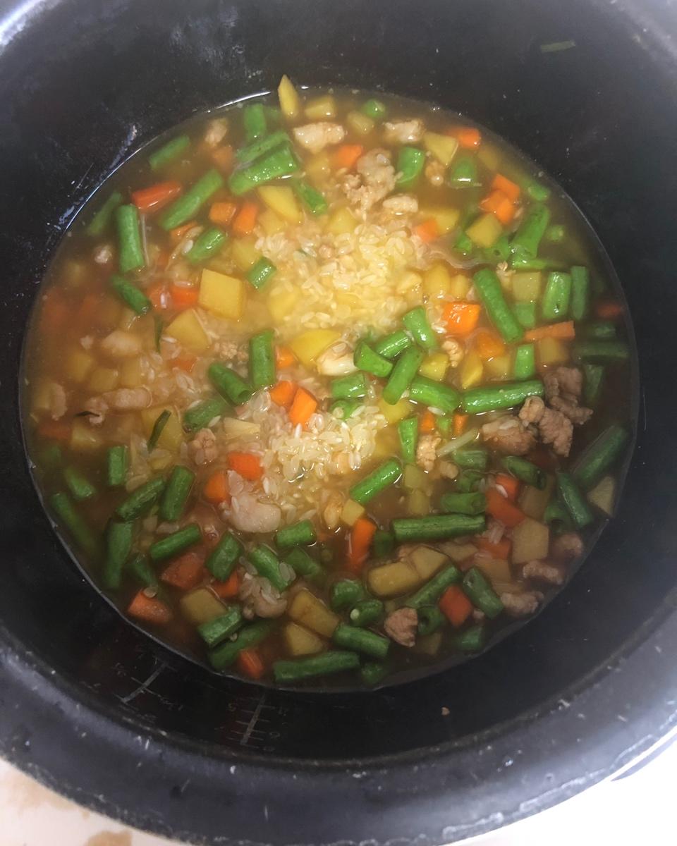豆角焖饭