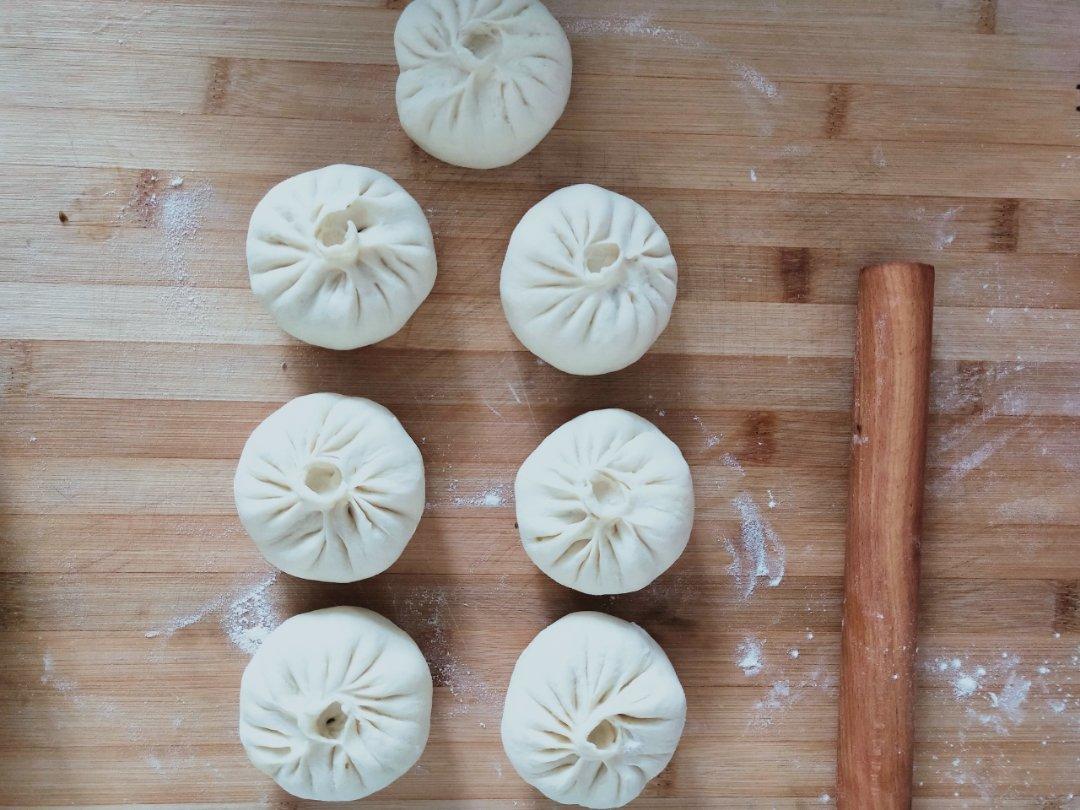 红烧肉芽菜包子