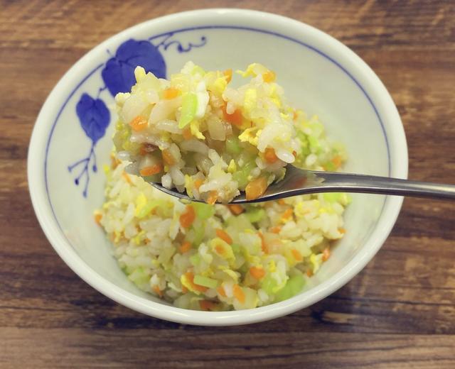 宝宝餐—什锦蔬菜炒饭的做法