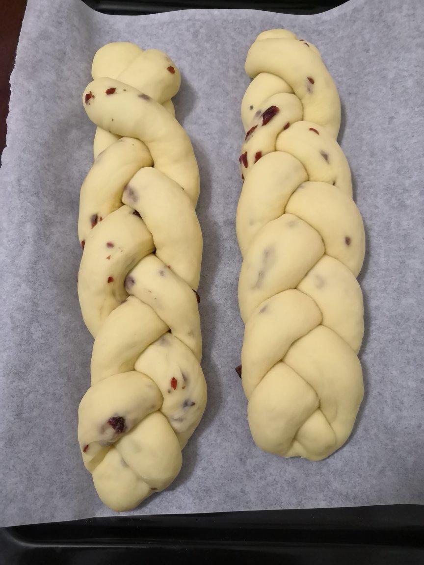 蔓越莓辫子面包