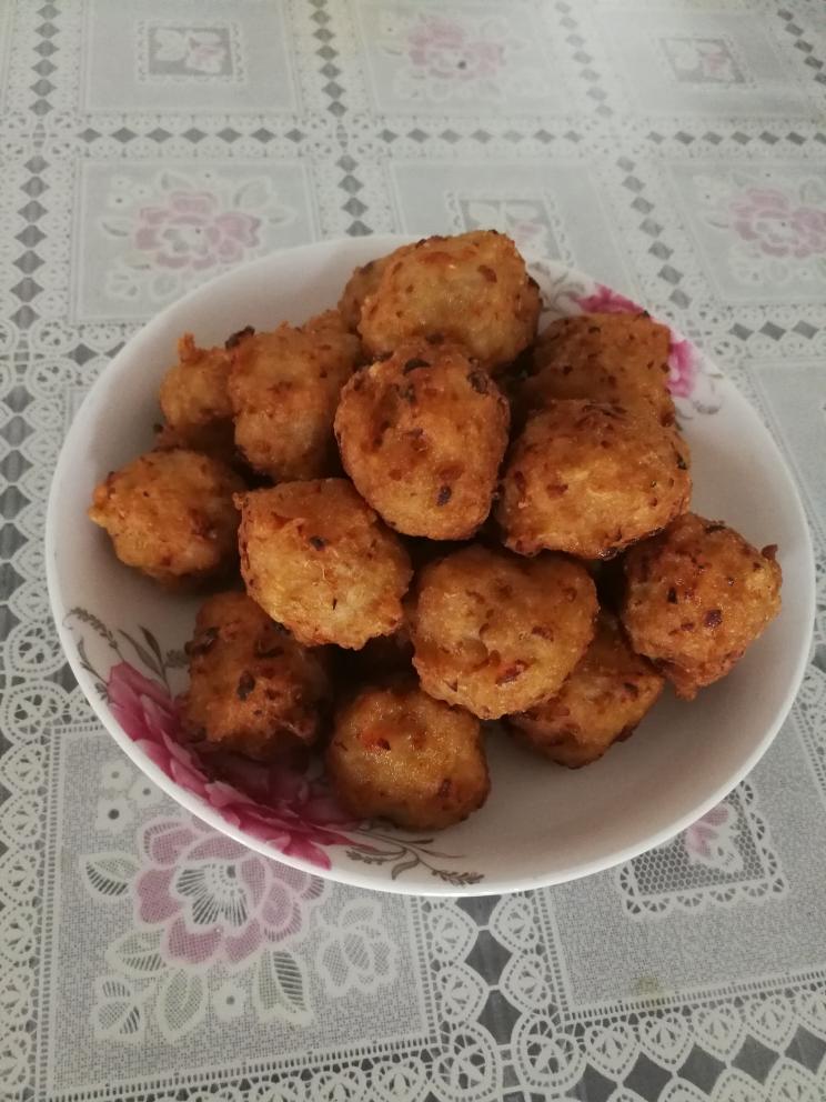 炸胡萝卜肉丸子，宝宝最爱吃！荤素搭配美味肉丸子，健康易消化！
