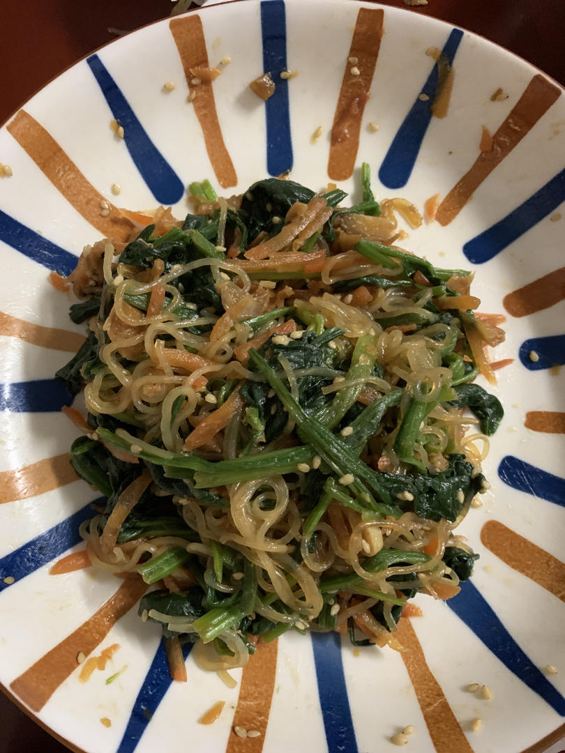 开胃爽口又营养的菠菜拌粉丝