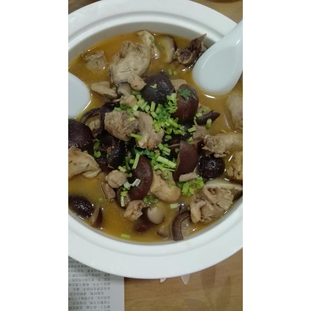 小鸡炖蘑菇