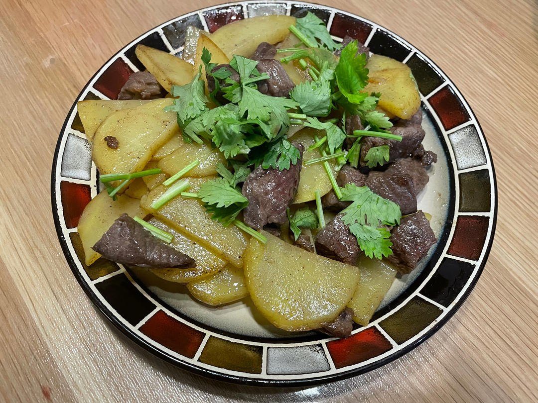 土豆炒牛肉片