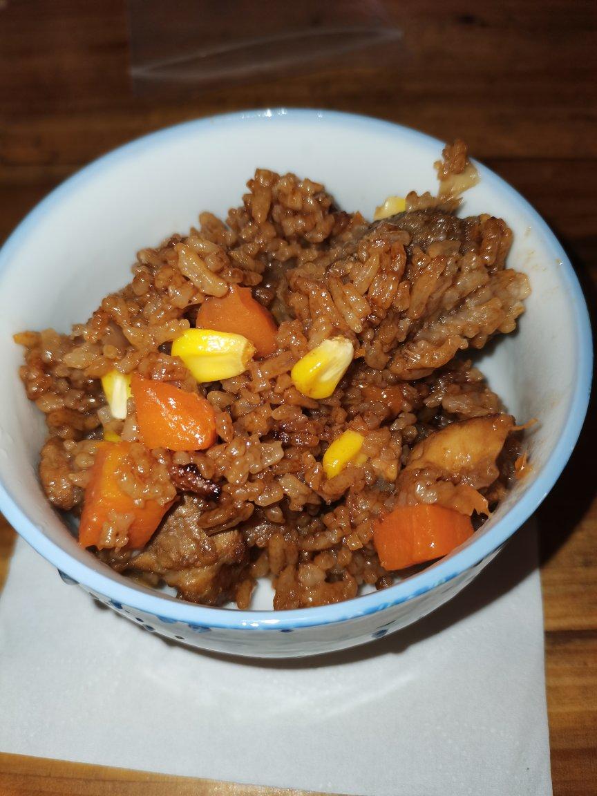 【排骨焖饭】