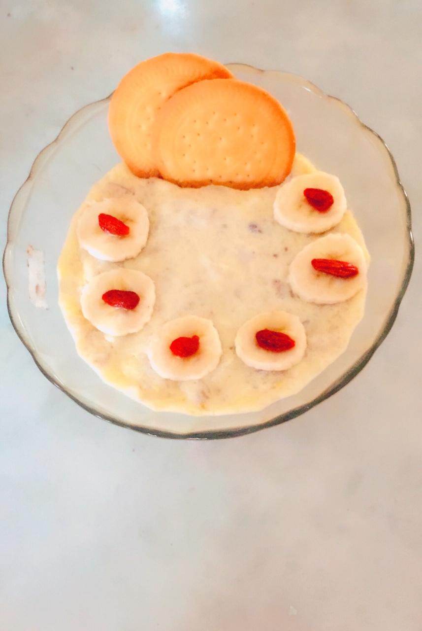 小美牙牙做的香蕉牛奶鸡蛋羹