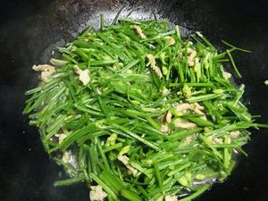 韭苔炒肉丝的做法 步骤3