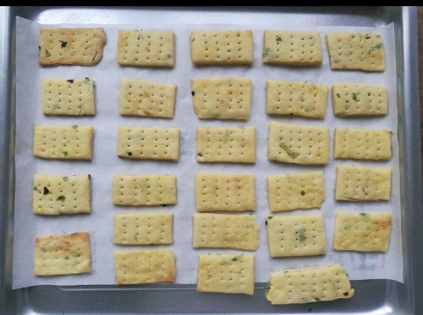 嘎嘣脆——香葱苏打饼干