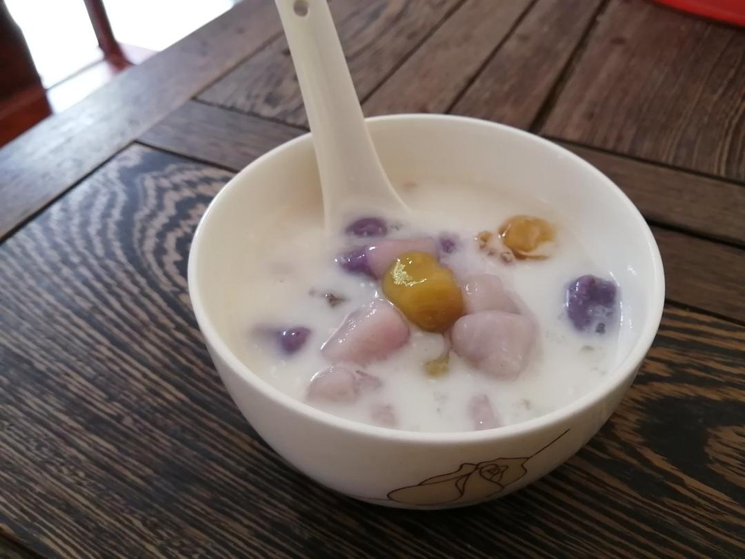 桃胶皂角米雪燕美颜羹