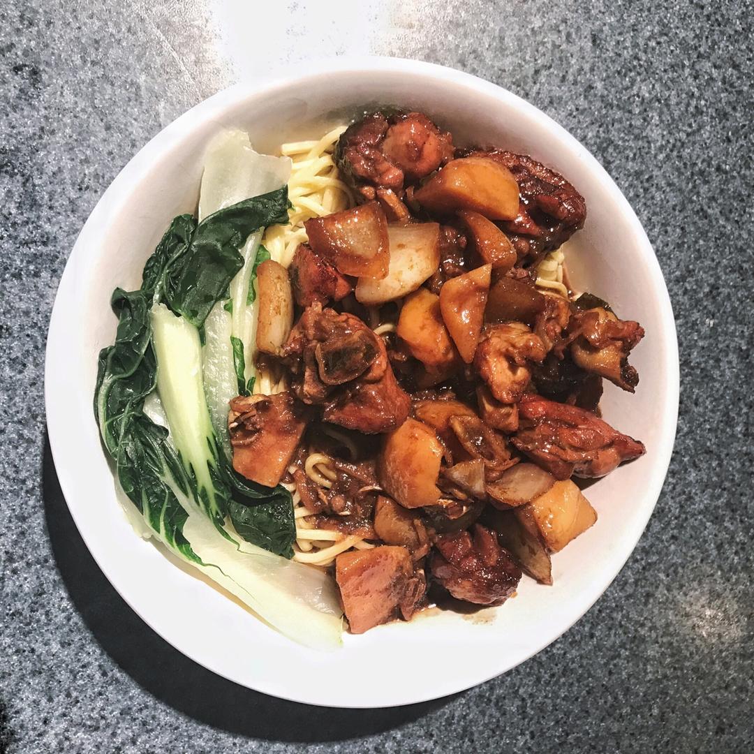 正宗新疆大盘鸡+裤带面