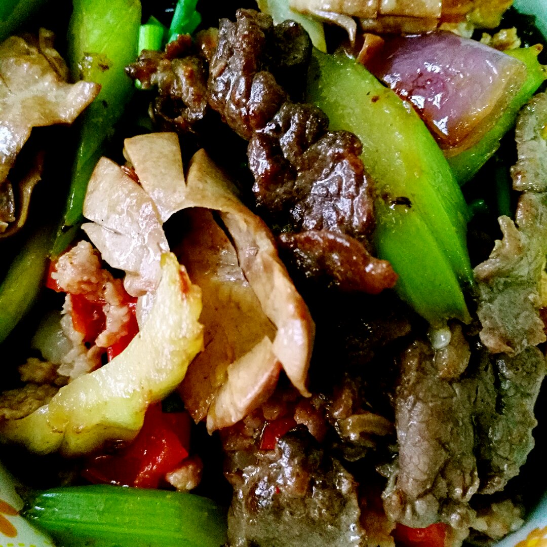 西芹炒牛肉！