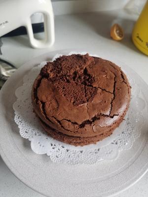 海盐奥利奥冰火熔岩芯巧克力戚风蛋糕 六寸的做法 步骤12