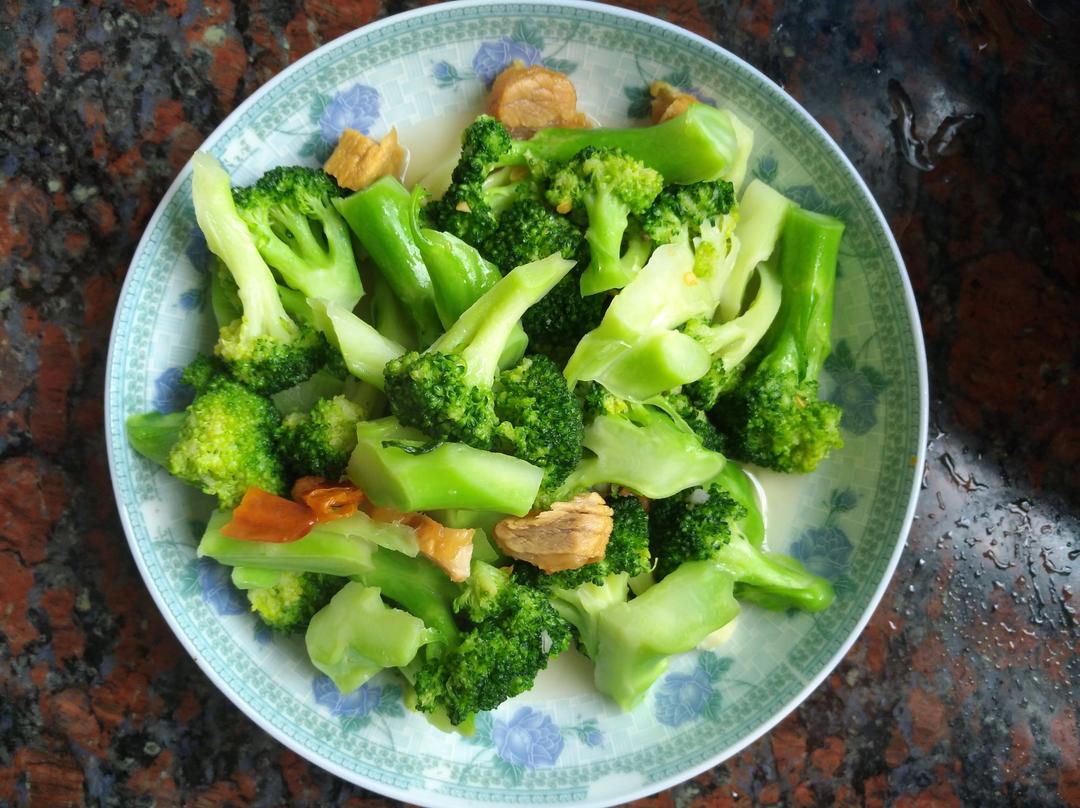 老丁的私房菜-干锅花菜