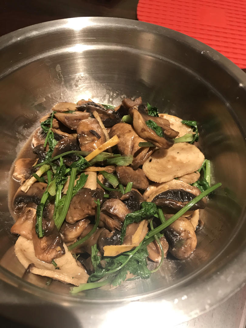 口蘑炒肉